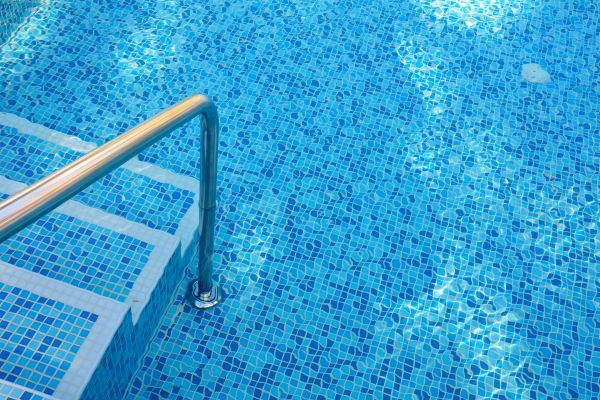 preparacion piscinas comunitarias. Empresa de limpieza en Zaragoza - La Aurora