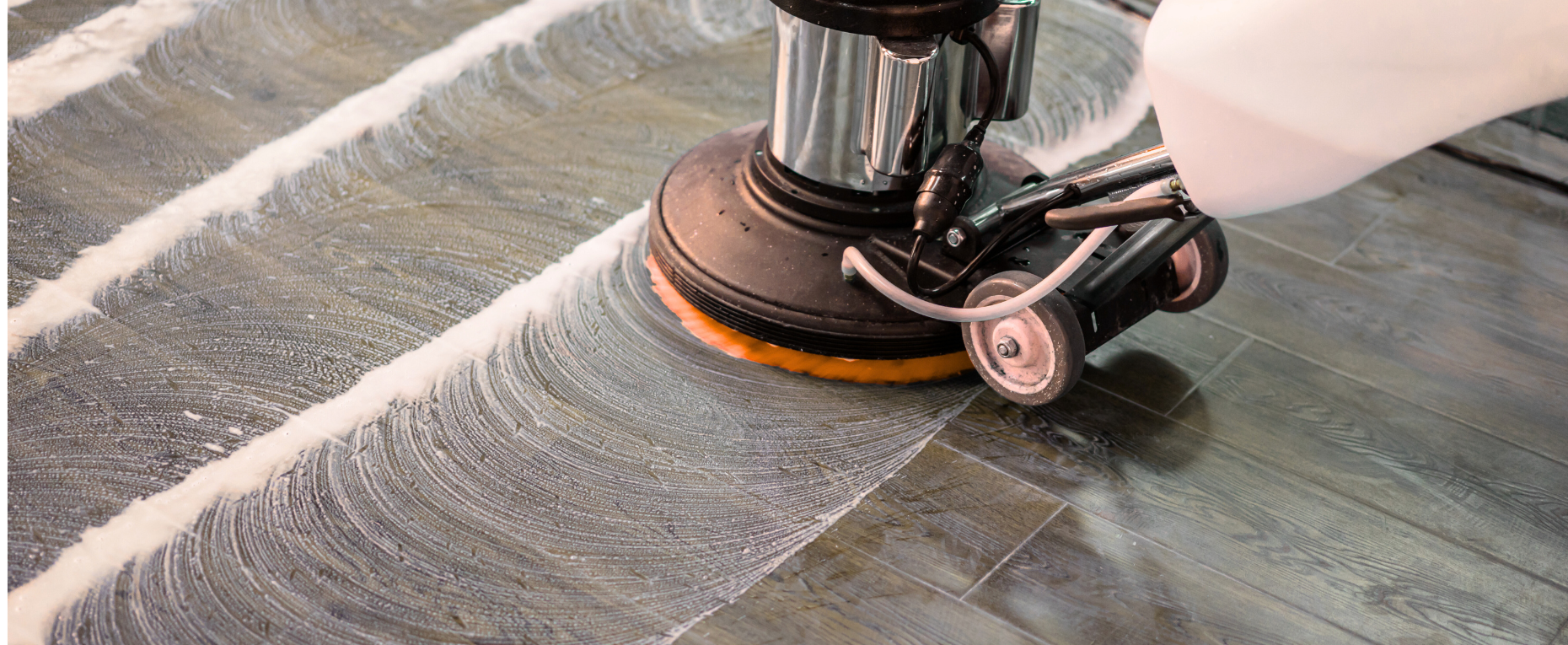 Decapado de suelos para recuperar su brillo original